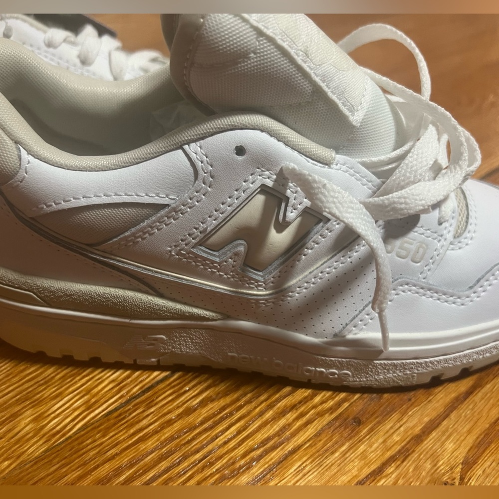 *NEW New Balance 550. Never worn. No longer fits but super cute and trendy.
